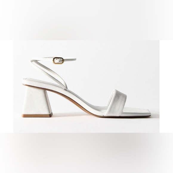 BN Zara white, trendy, square toe sandals with heel and ankle strap. - Picture 1 of 8